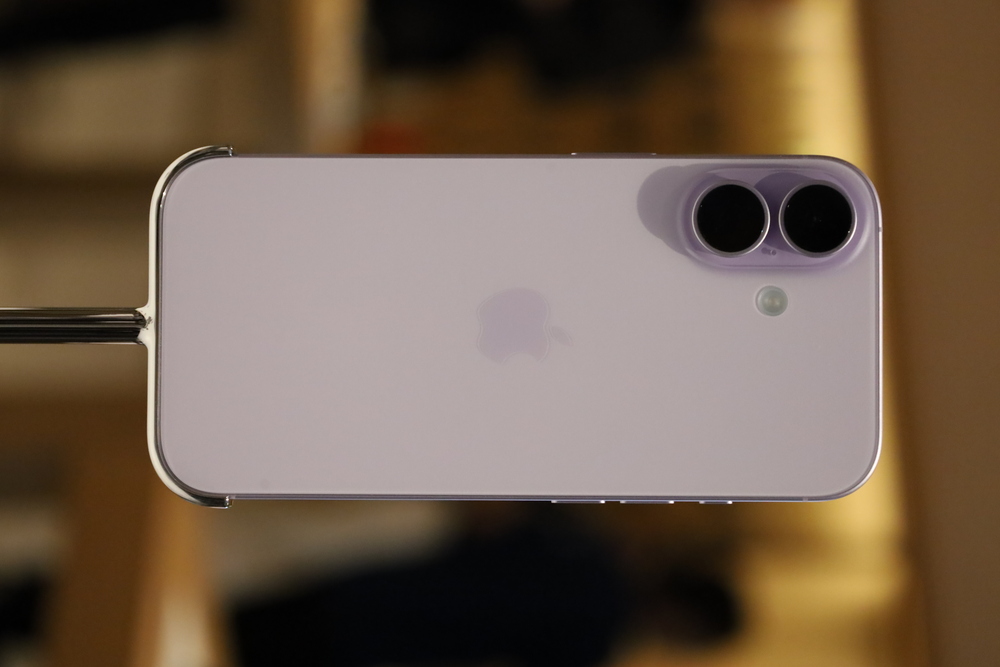 Apple iPhone 17